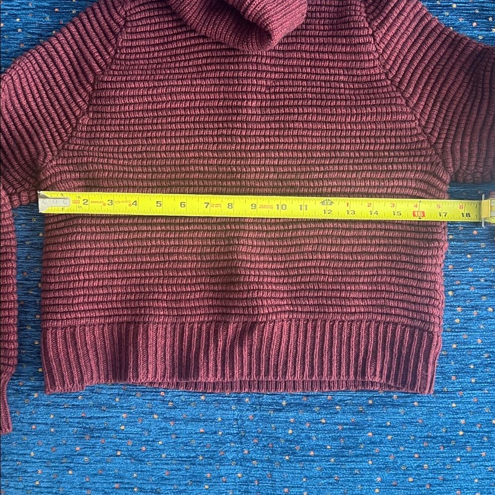 Madewell Ribbed Turtleneck Sweater - XS - Burgundy with 3 side buttons - Picture 7 of 10